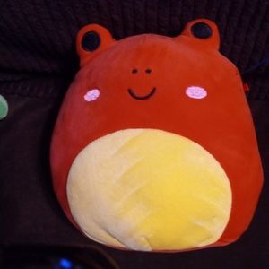Obu the Red Frog Squishmallow 7.5". Pre-owned great condition. 2022.